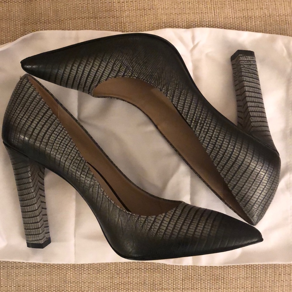 NEVER BEEN WORN! Elizabeth and James “Vino” Pumps